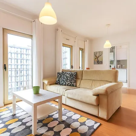 דירה Portucale ! Charming Loft With Garage *